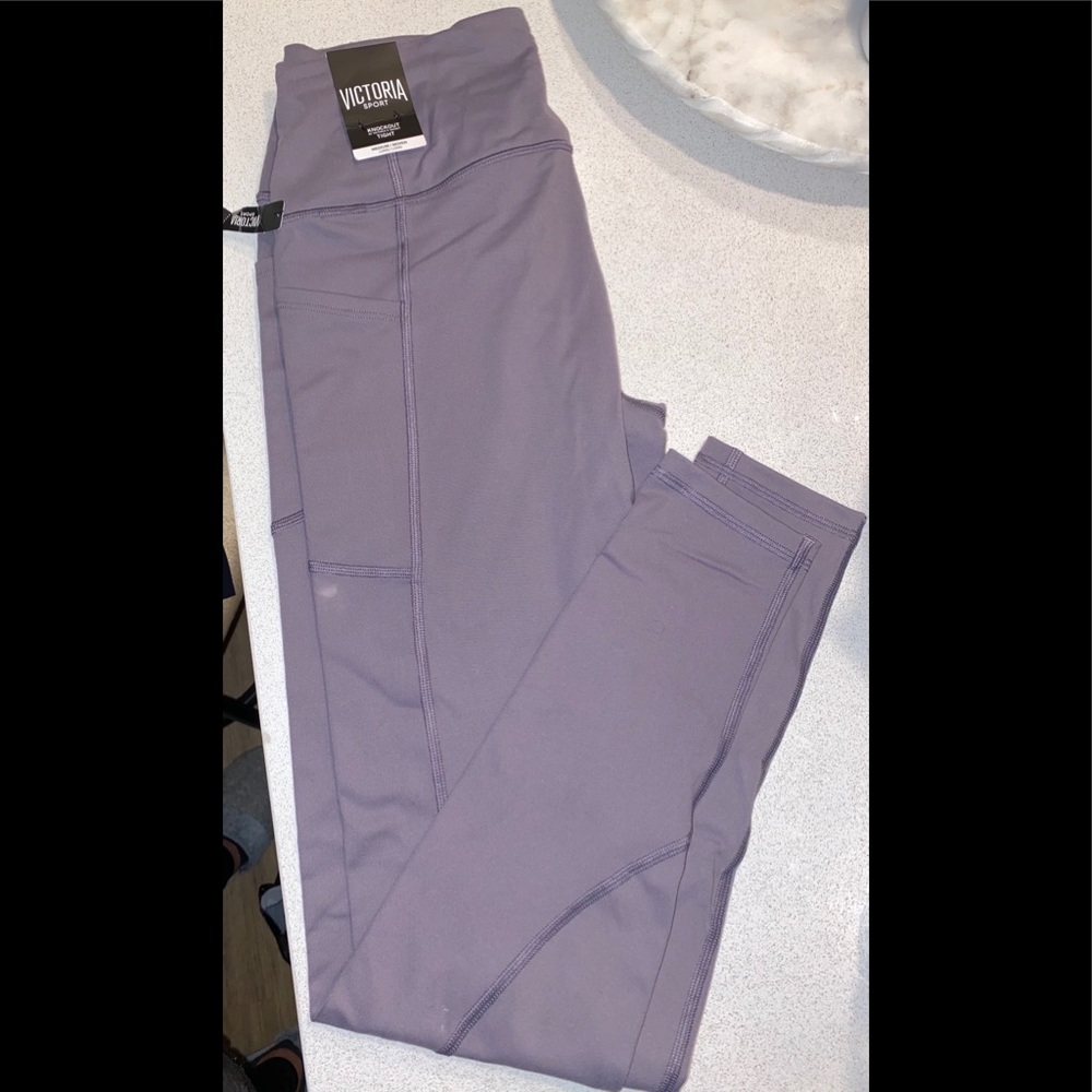 Victoria’s Secret sport legging